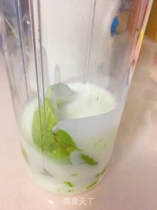 酸奶牛油果夹心面包的做法步骤：1