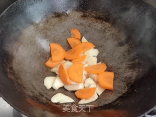 西红柿杂蔬汤的做法步骤：5