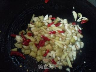 泡椒猪血的做法步骤：3