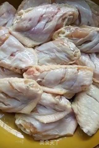 香辣鸡翅的做法步骤：3