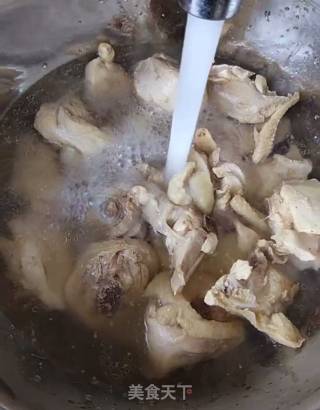 大盘鸡的做法步骤：2