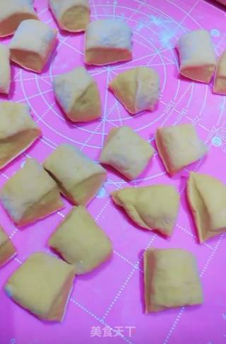 南瓜开花豆沙包的做法步骤：3