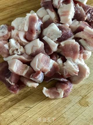 红烧肉的做法步骤：1