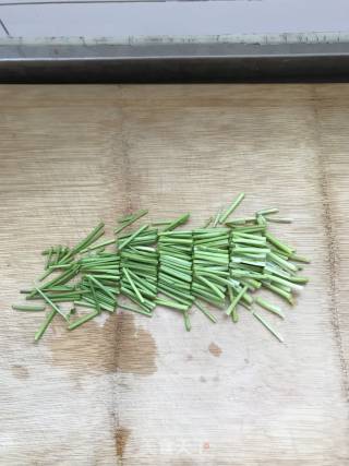 芫爆鸡条的做法步骤：3