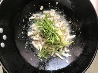 芫爆鸡条的做法步骤：5
