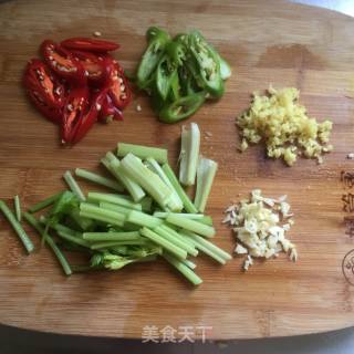双菇炒肉片的做法步骤：4
