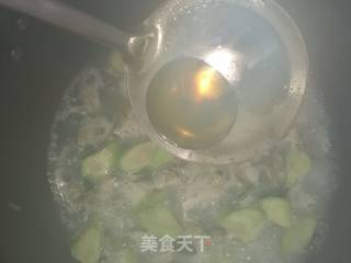 蛤蜊丝瓜汤的做法步骤：7