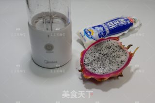 火龙果酸奶的做法步骤：1