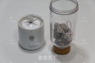 火龙果酸奶的做法步骤：3