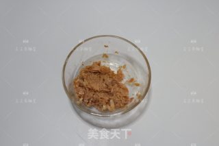 金枪鱼饭团的做法步骤：3