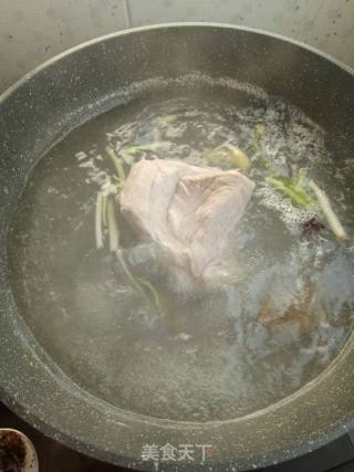 蒜泥白肉的做法步骤：5