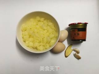 鸡蛋炸酱面的做法步骤：1