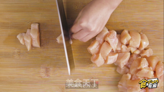 薯片鸡米花的做法步骤：1