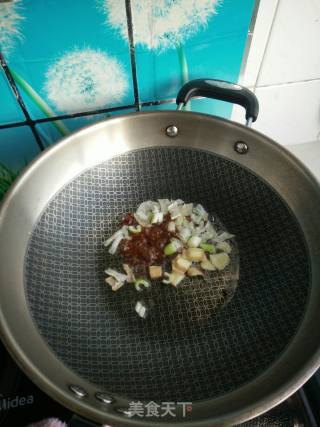 大骨汤炒茄子的做法步骤：6