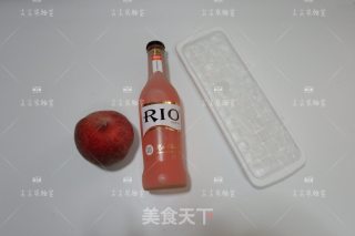蜜桃气泡酒的做法步骤：1