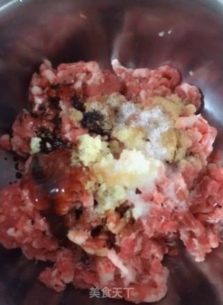 牛肉烧麦的做法步骤：3