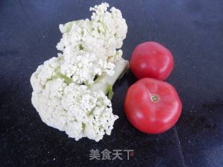 番茄烧花菜的做法步骤：1