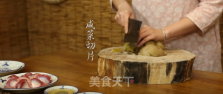潮音潮人：潮州咸菜炒鸭胗的做法步骤：1