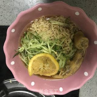 柠檬鸡爪凉面的做法步骤：6