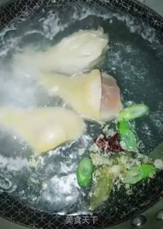 口水鸡的做法步骤：1