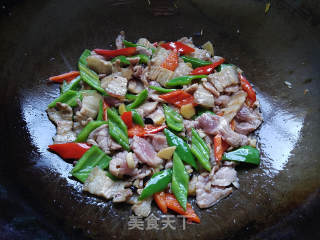 家常小炒肉的做法步骤：7