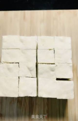 麻婆豆腐的做法步骤：1