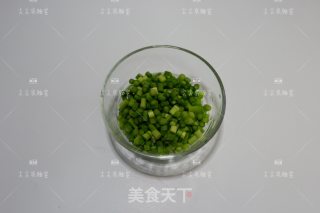 橄榄菜炒蛋的做法步骤：2