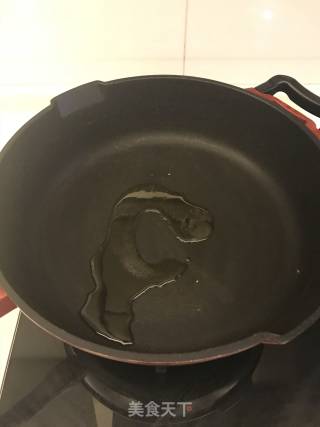 椒盐鸭舌的做法步骤：1