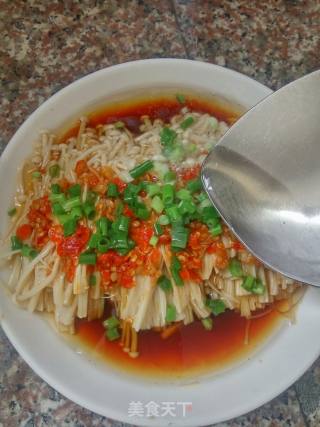 夏日懒人食之剁椒金针菇的做法步骤：6