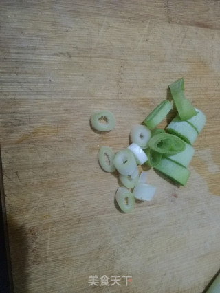 西红柿鸡蛋面的做法步骤：1