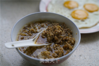 肉酱汤煎蛋的做法步骤：7
