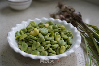 微辣蒜香蚕豆的做法步骤：1