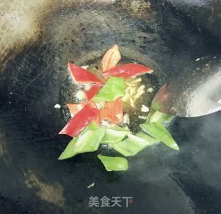西芹炒腰果的做法步骤：3