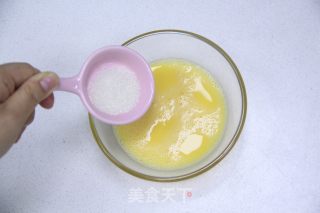 牛奶炖蛋的做法步骤：2