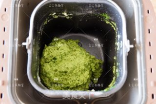 菠菜吐司，面包机一键式的做法步骤：3