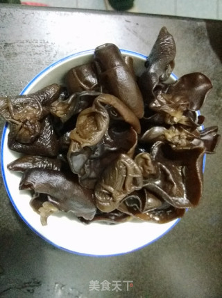 素炒三样的做法步骤：2