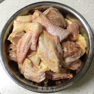 板栗土鸡汤的做法步骤：3