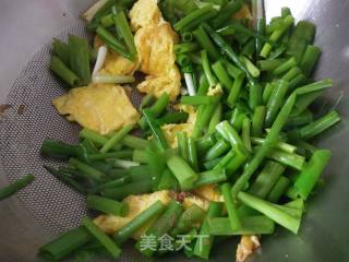 小葱炒鸡蛋的做法步骤：4