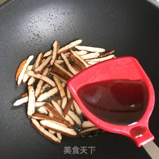 韭菜炒香干的做法步骤：5