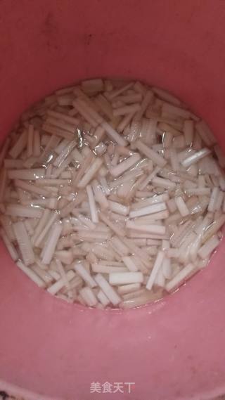 净炒芭蕉芯的做法步骤：5