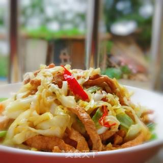 白菜肉丝的做法步骤：1