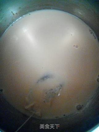 焦糖奶茶的做法步骤：3