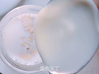香蕉奶昔的做法步骤：4