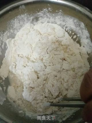 猪肉酸菜馅饼的做法步骤：1