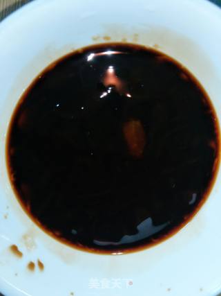 五花肉炖土豆的做法步骤：1