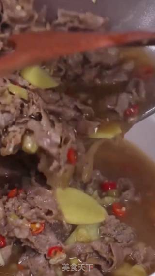 酸汤肥牛的做法步骤：4