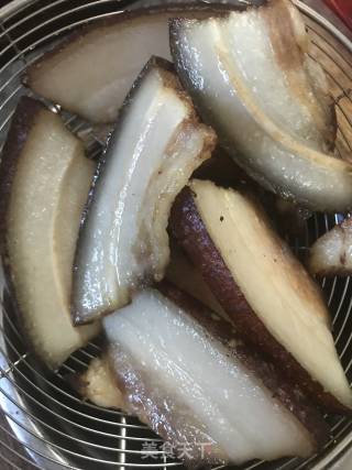 梅菜扣肉的做法步骤：7