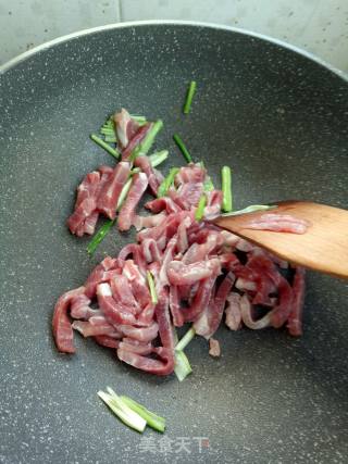 双椒肉丝的做法步骤：7