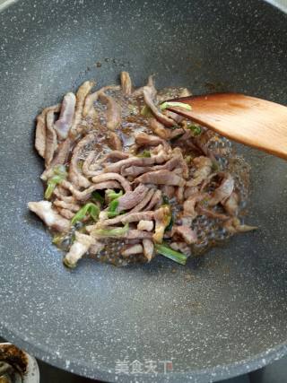 双椒肉丝的做法步骤：8