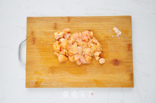 大嘴吃饭的猫的做法步骤：2